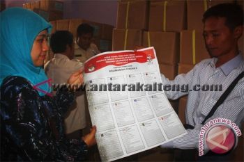 Pemilu - KPU Barsel Temukan Sejumlah Surat Suara Rusak 