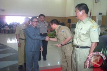 Pemprov minta masyarakat awasi penggunaan bantuan desa