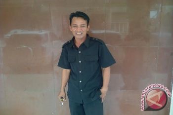 Caleg NasDem siap perjuangkan kenaikan gaji Kades