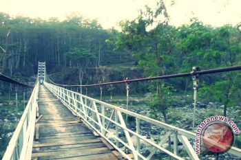 Barito Utara Bangun Jembatan Gantung Rp2,5 Miliar di Pedalaman