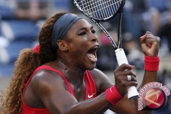  Serena Kalahkan Sharapova