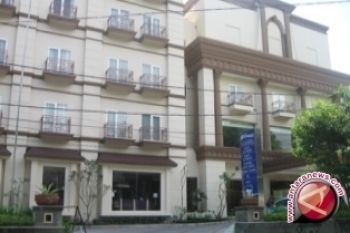 Aston Manado dukung earth hour 2014