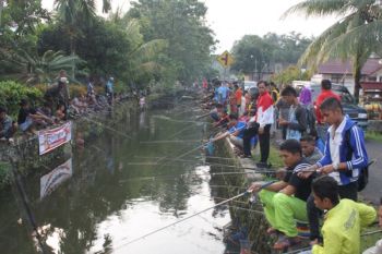 Ribuan Warga Agam Ikuti Mancing Gratis