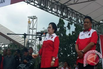 Megawati Ajak PDIP Sulut menangkan Jokowi sebagai Presiden 