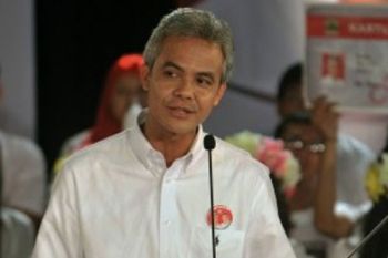 Pengembangan Bandara Dibatalkan, Ganjar Curhat ke Presiden