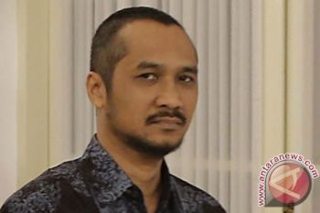 Abraham Samad Istikharah Untuk Putuskan Jadi Cawapres