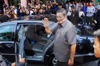 Presiden Borong Durian di Purworejo