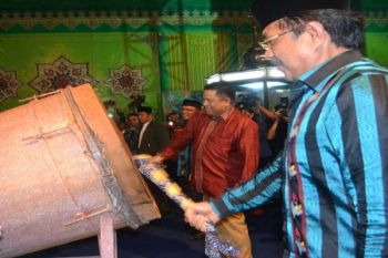 Pembukaan MTQ Di Bombana Diguyur Hujan Deras