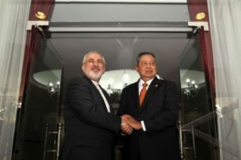 Presiden SBY Undang Presiden Iran