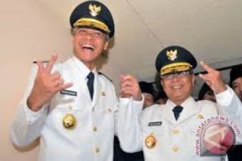 Ganjar Pranowo "Nyoblos" di TPS Dekat Puri Gedeh