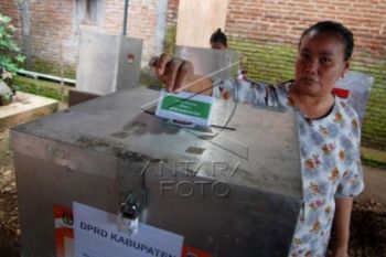 Warga Antusias Ikuti Pemungutan Suara Ulang di Banyumas