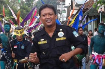 Caleg PKB Kirab Kesenian Rakyat Keliling Kauman