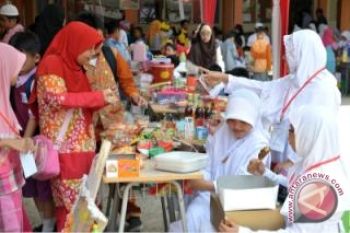Siswa SD Palembang belajar jadi pengusaha