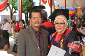 Caleg Apriliati Peduli Masalah Perempuan-Anak 