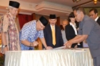 M Alzier Dianis Thabrani-Lukman Hakim