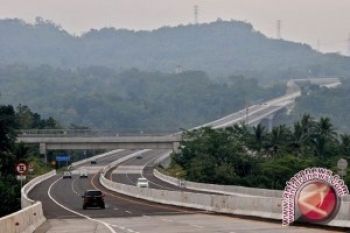 Tol Atas Laut Dinilai Lebih Cepat Penyelesaiannya