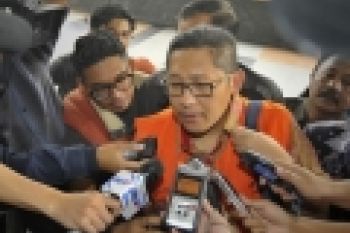 KPK Perpanjang Masa Penahanan Anas Urbaningrum