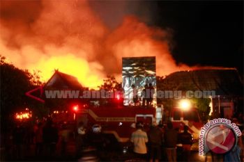 Rumah Warga Sampit Hangus Terbakar 