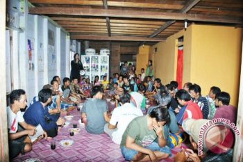 Pemilu - Caleg Perempuan Raih Simpati Warga Pedalaman 