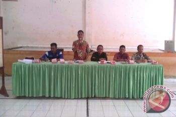 Kecamatan Peninjauan rapat pleno rekap suara Pemilu