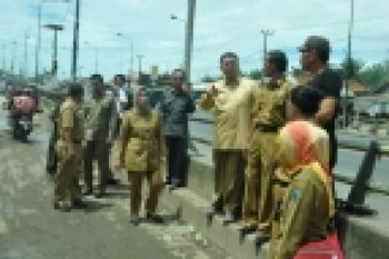 Tinjau Pasar Natar