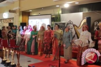 Parade 135 Kebaya Di Hari Kartini