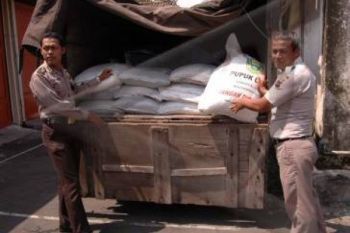 Empat Ton Pupuk Selundupan Diamankan Polisi