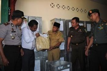 Bupati Natuna Kunjungi KPU/Zam Jambak