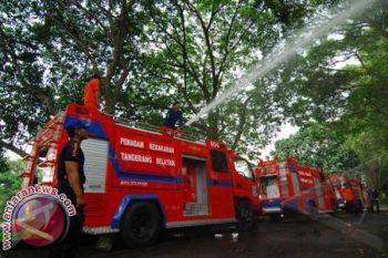 Kejaksaan didesak usut pengadaan 28 damkar Makassar 