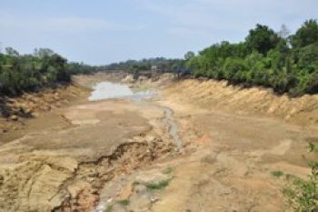 Debit Air Waduk Bati Karimun Tinggal Sedikit
