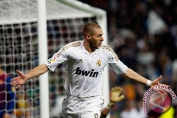 Madrid Tutup Liga, Kalahkan Espanyol 3-1