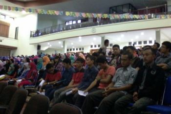 Ratusan Siswa SMA Semangat Ikuti "Kuliah Tak Gentar"