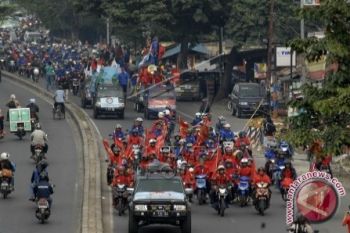 Jokowi : Buruh Butuh Hidup Layak