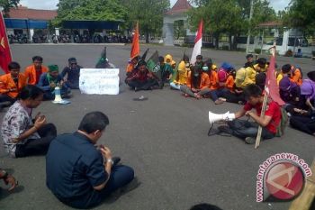 Mahasiswa doa bersama jelang pengumuman hasil Pemilu