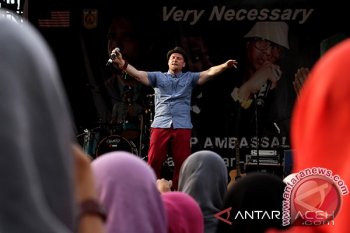 Grup Band Verry Necessary