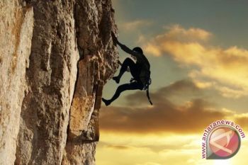 Wanadri gelar ekspedisi panjat dinding Karst  Sangkulirang