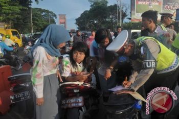 Polisi amankan puluhan kendaraan konvoi kelulusan