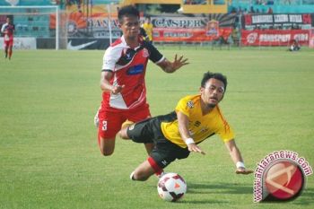  Semen Padang Taklukkan Arema 2-1