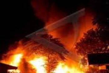Puluhan Los Pasar Mebel Terbakar