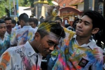 Gagal UN, Legislator Minta Cari Penyebabnya