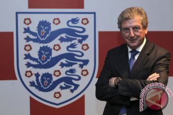  Hodgson Yakin Rooney-Sturridge Mampu Bekerja Sama 