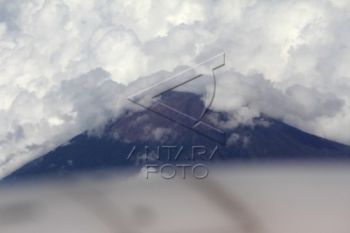 Sindoro Normal, Warga Diminta Tak Risaukan Asap Solfatara 