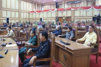 KPU Sultra Tetapkan 45 Anggota DPRD Terpilih 