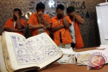 Judi Karyawan Perkebunan