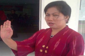 Dekranasda Wakatobi Gandeng CTI Latih Perajin Tenun 