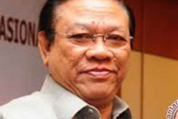  Agung Laksono: Golkar Tinggal Ke Gerindra