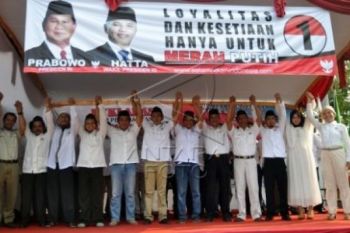 Perusakan Baliho, Relawan Prabowo-Hatta Diminta Tak Terprovokasi