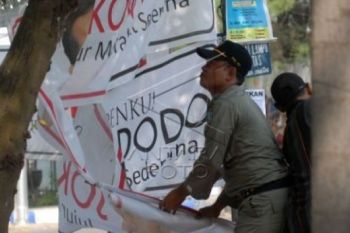 Alat peraga kampanye di Wonosobo ditertibkan