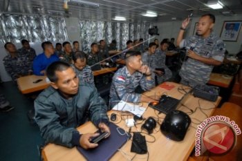 Pengarahan KRI Banda Aceh-593