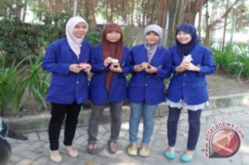 Mahasiswa UNY kembangkan yoghurt kulit buah naga 